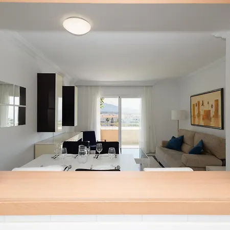 Sea View In The Center Of Puerto Banus And Private Parking * Marbella