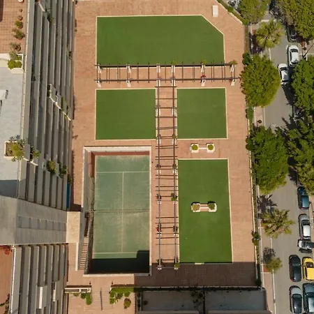 In The Heart Of Puerto Banus, With Private Parking Space And Communal Pool, Paddle Tennis Court And Gym Apartment