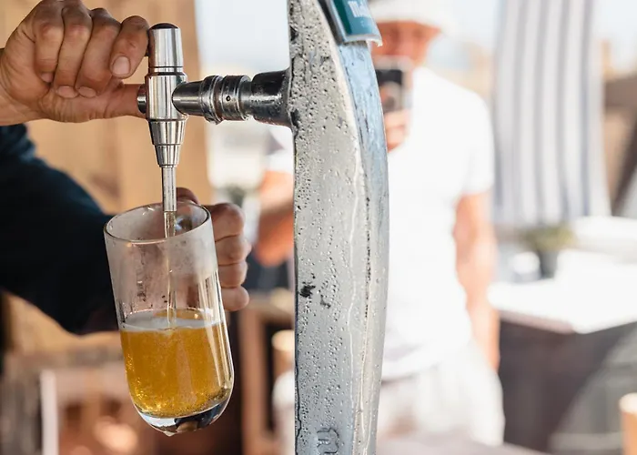 In The Heart Of Puerto Banus, With Private Parking Space And Communal Pool, Paddle Tennis Court And Gym * 마르베야