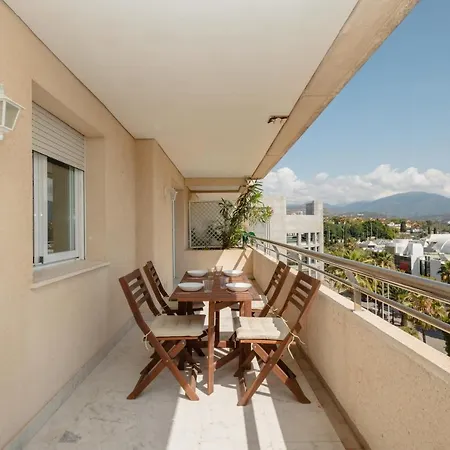 Sea View In The Center Of Puerto Banus And Private Parking Apartment