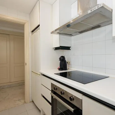Sea View In The Center Of Puerto Banus And Private Parking Apartment *