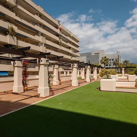 Sea View In The Center Of Puerto Banus And Private Parking