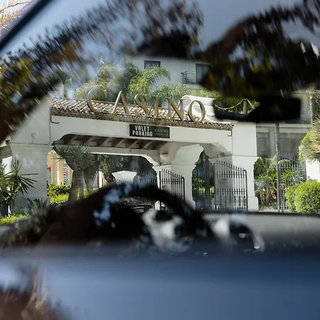 In The Heart Of Puerto Banus, With Private Parking Space And Communal Pool, Paddle Tennis Court And Gym Marbella