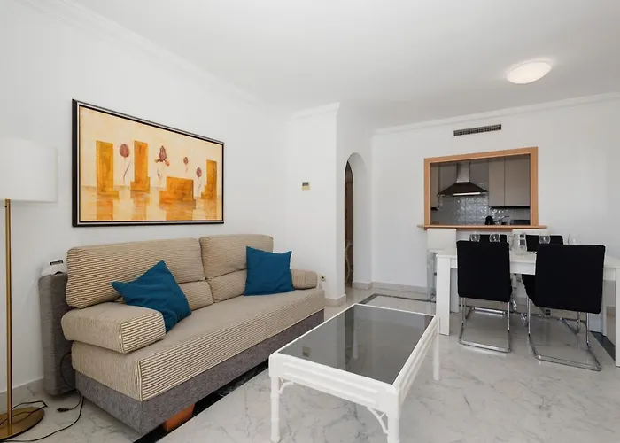 In The Heart Of Puerto Banus, With Private Parking Space And Communal Pool, Paddle Tennis Court And Gym Marbella